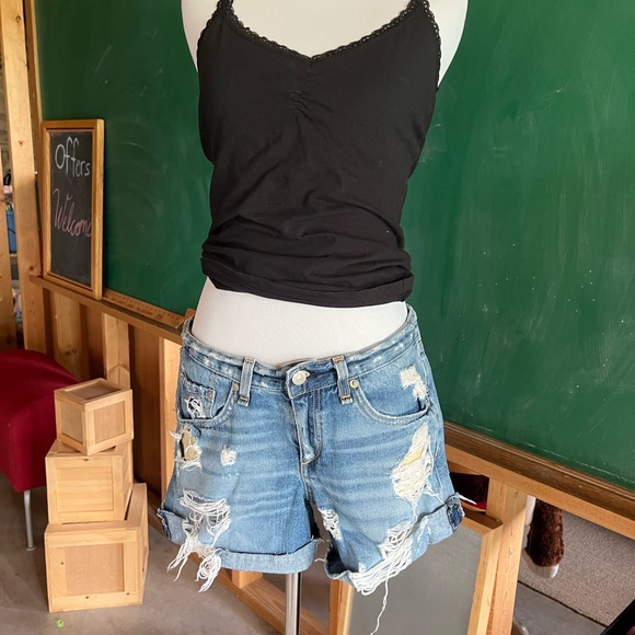 Rag and Bone cut offs. Very distressed. Size 26. - Picture 11 of 11